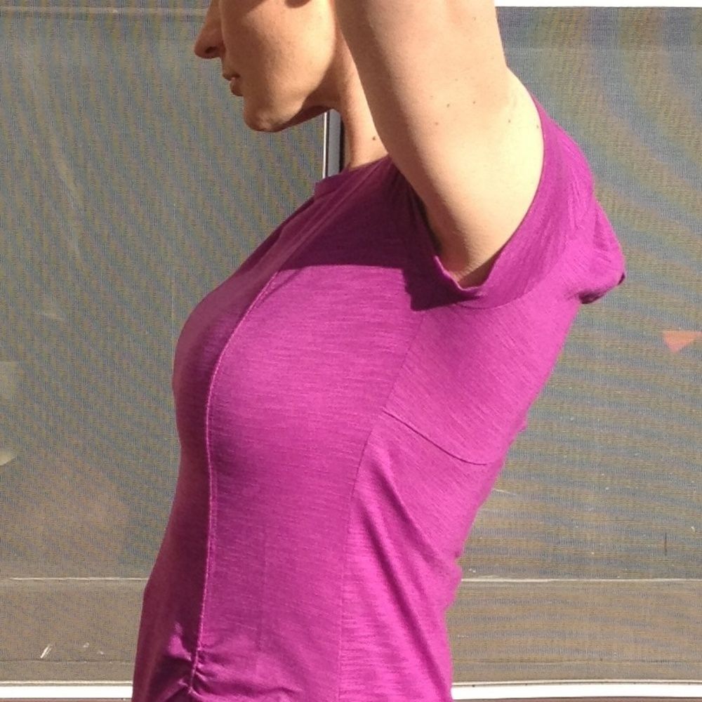 Athleta Trailhead Short Sleeve Tee Outdoors Size XS - Picture 3 of 10